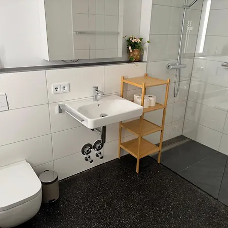 アパート Isaak Stadtperle ヴァルツフート＝ティンゲン